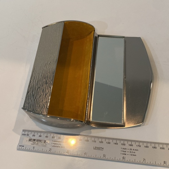 Vintage Poeter / Romo Italy silver metal textured hard shell clutch purse - Picture 13 of 16